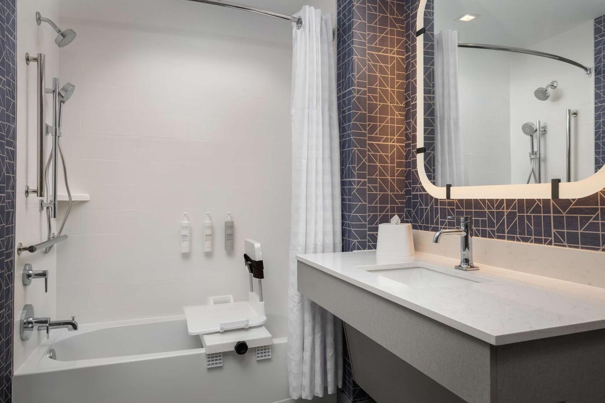 Homewood Suites By Hilton Newport Cincinnati Zewnętrze zdjęcie
